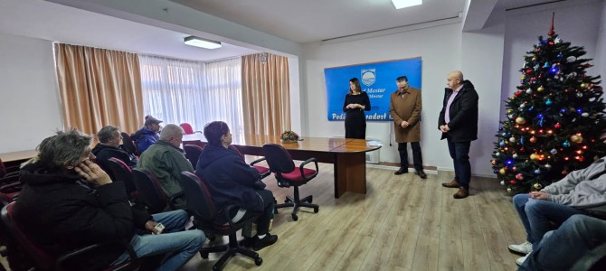 Podjela božićnih bonova Podjela božićnih bonova